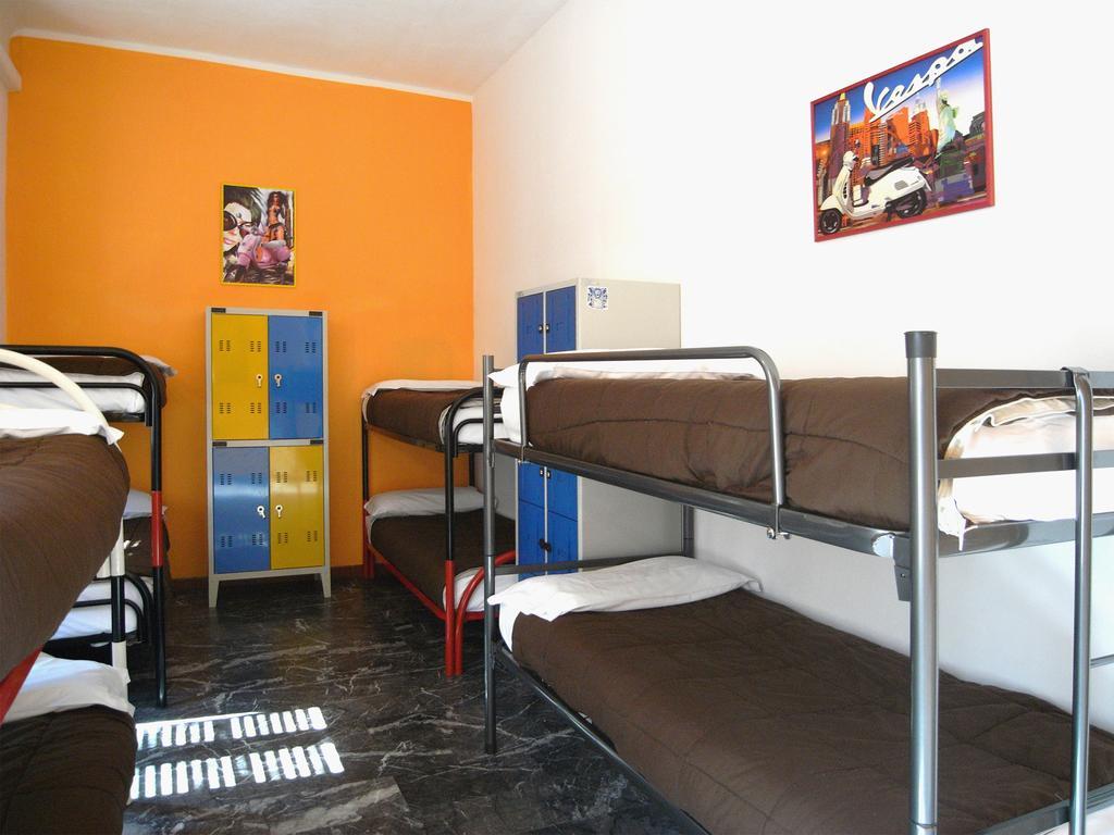 Hostel California Mailand Zimmer foto