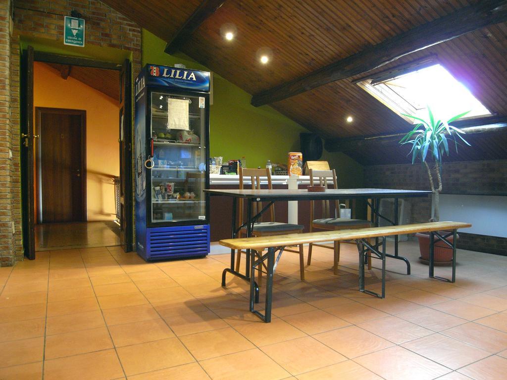 Hostel California Mailand Exterior foto