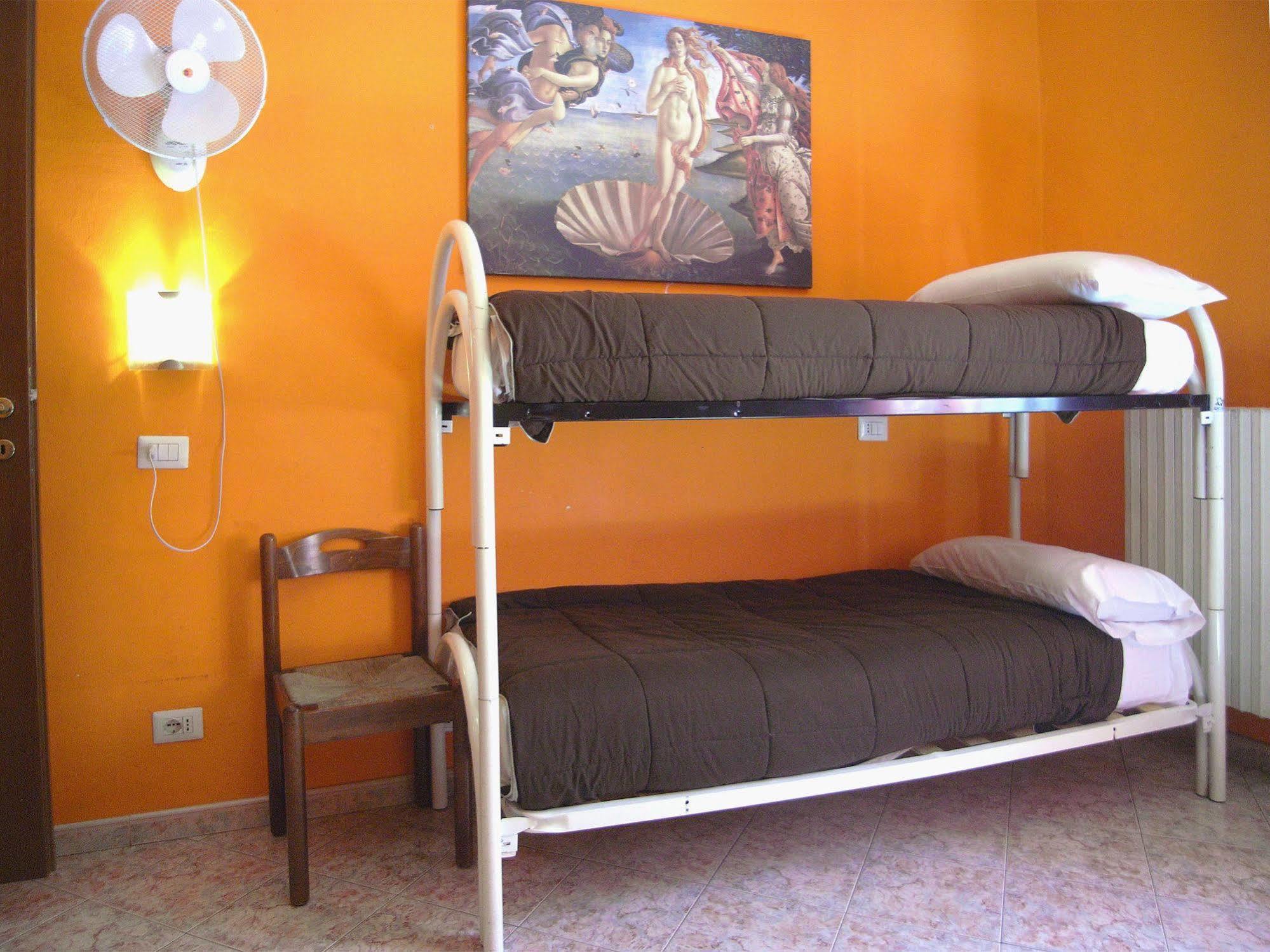 Hostel California Mailand Exterior foto