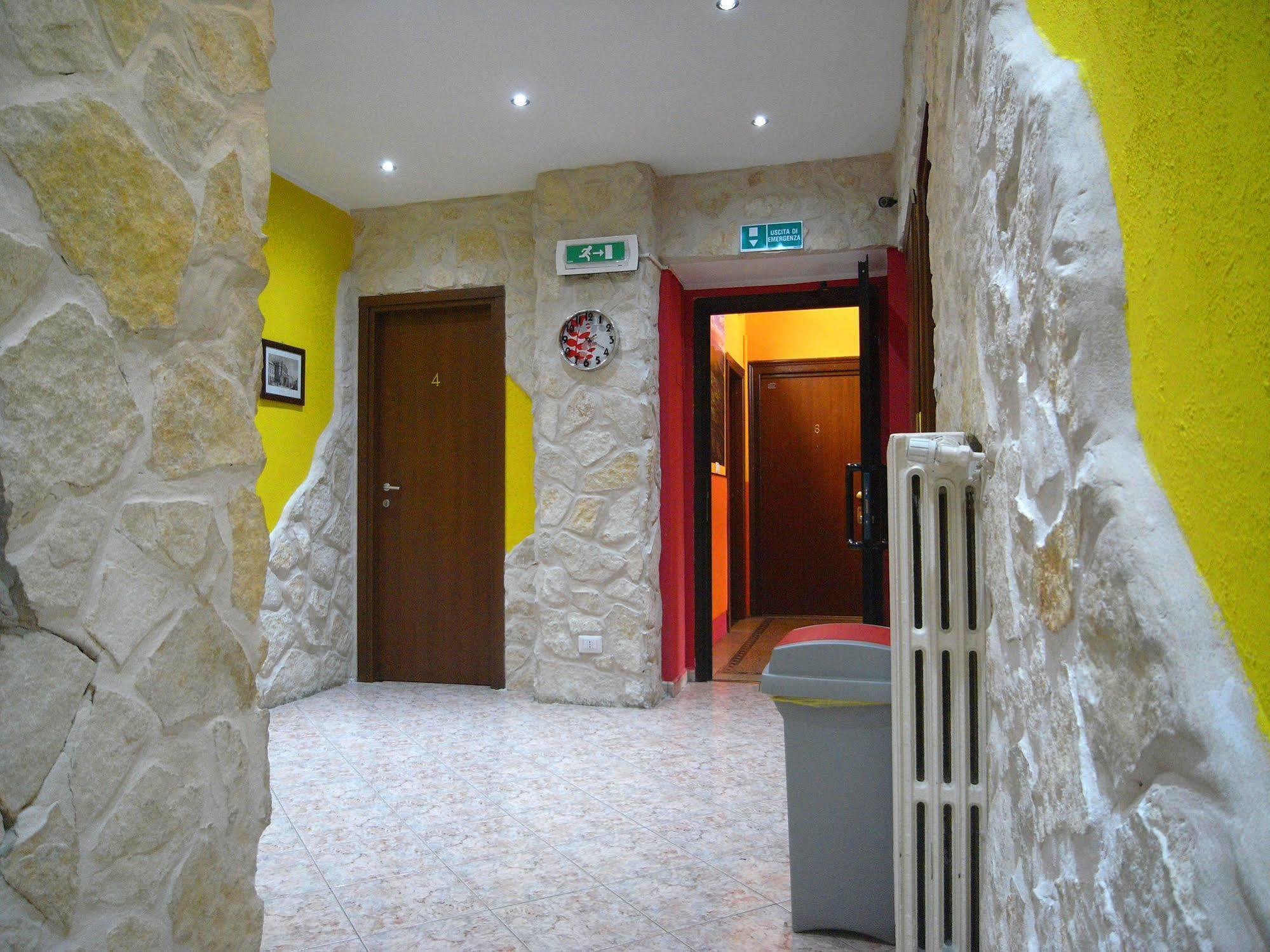 Hostel California Mailand Exterior foto